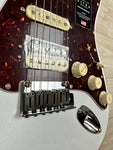 Fender American Ultra Stratocaster HSS Maple Fingerboard, Arctic Pearl