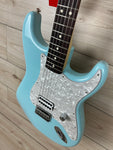 Fender Limited Edition Tom DeLonge Stratocaster Rosewood Fingerboard, Daphne Blue