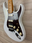 Fender American Ultra Stratocaster HSS Maple Fingerboard, Arctic Pearl