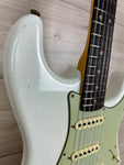 Fender Custom Shop 1964 Stratocaster Journeyman Relic - Aged Olympic White (CZ573761)