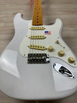 Fender Eric Johnson Stratocaster, Maple Fingerboard, White Blonde