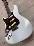 Fender American Ultra Stratocaster Left-Hand Guitar, Rosewood Fingerboard, Arctic Pearl