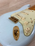 Fender Custom Shop 62 Journeyman Limited Edition Stratocaster Relic Aged Sonic Blue with Gold Hardware